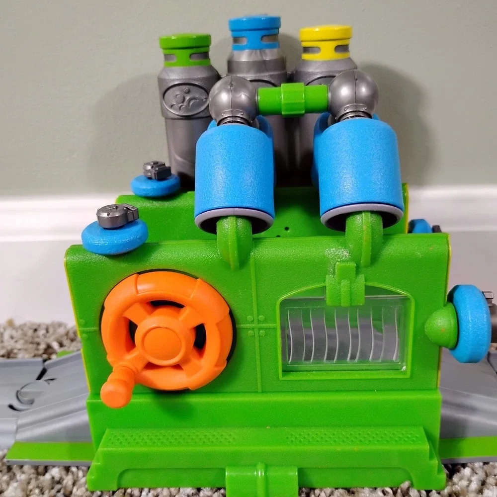 Chuggington Interactive Railway Wash & Fuel Set Complete Brewster READ DESCRIPTI